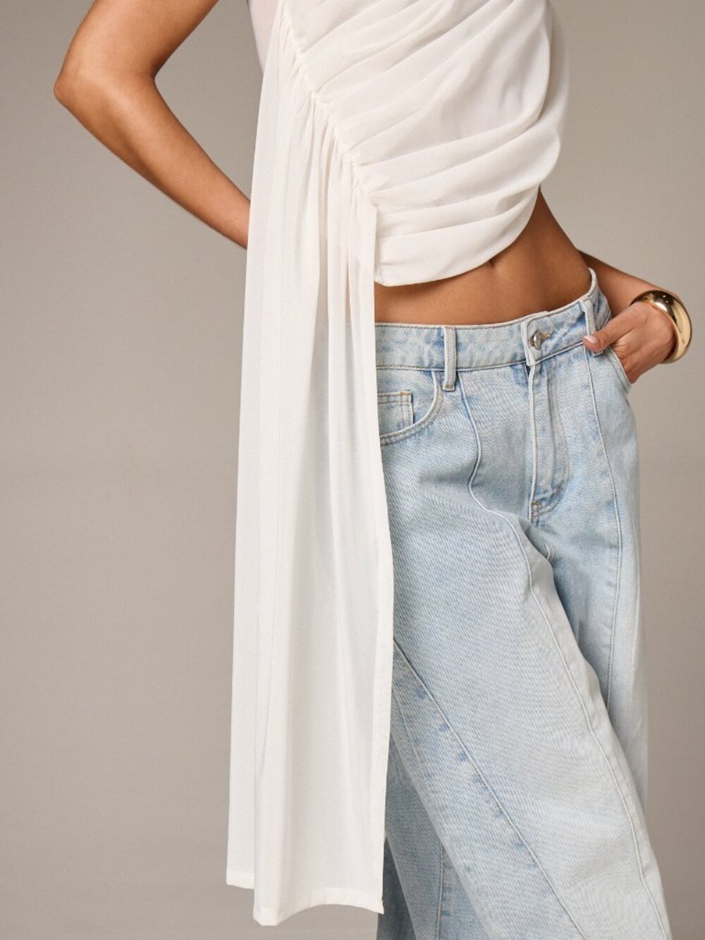 White Elegant Women's Asymmetrical Draped One Shoulder Sleeveless Blouse - Picture 3 of 4